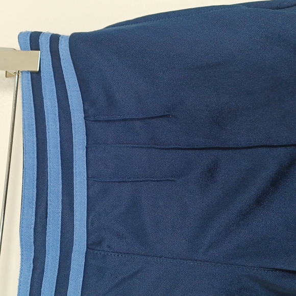 ✨3/$25✨Adidas Navy Athletic Shorts - M - Picture 3 of 8